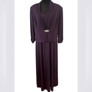 Alex Evening Mother of the Bride sleepless dress with jacket. Size. 16￼